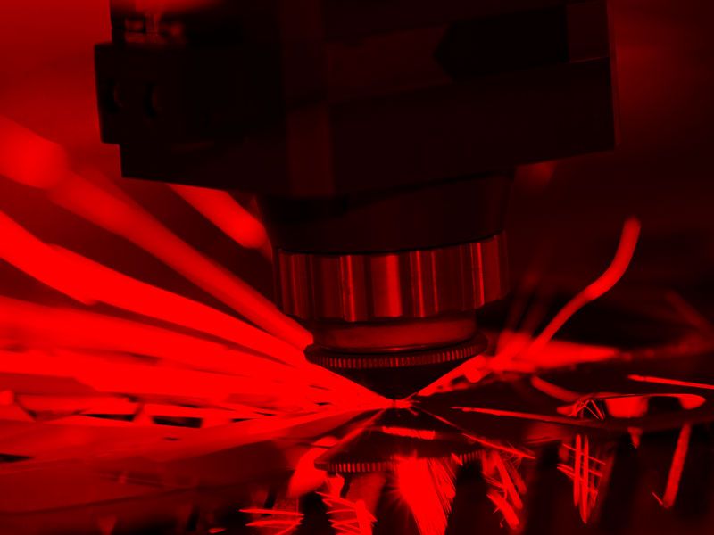 Découpe laser chez Hubert Frères